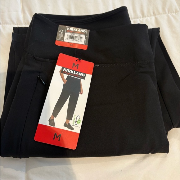 Kirkland Signature Black Ankle Pants - Picture 4 of 5